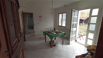 casa indipendente in vendita a Castelnuovo Magra