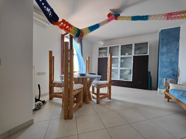 casa indipendente in vendita a Castelnuovo Magra