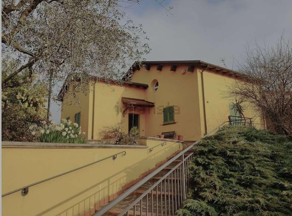 casa indipendente in vendita a Castelnuovo Magra in zona Palvotrisia