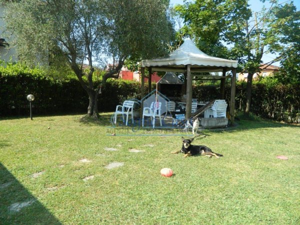 casa semindipendente in vendita a Castelnuovo Magra