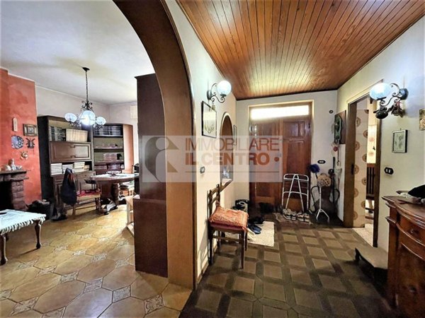 casa indipendente in vendita a Castelnuovo Magra in zona Molicciara