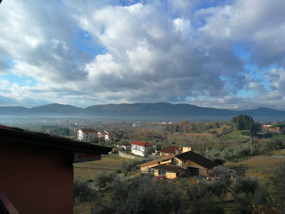 casa indipendente in vendita a Castelnuovo Magra