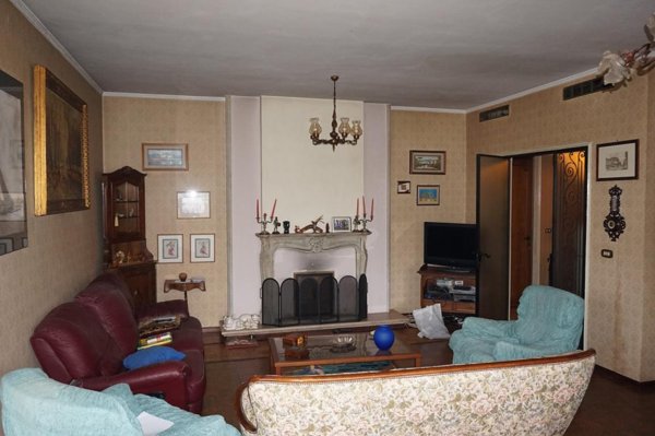 casa semindipendente in vendita a Castelnuovo Magra in zona Molicciara