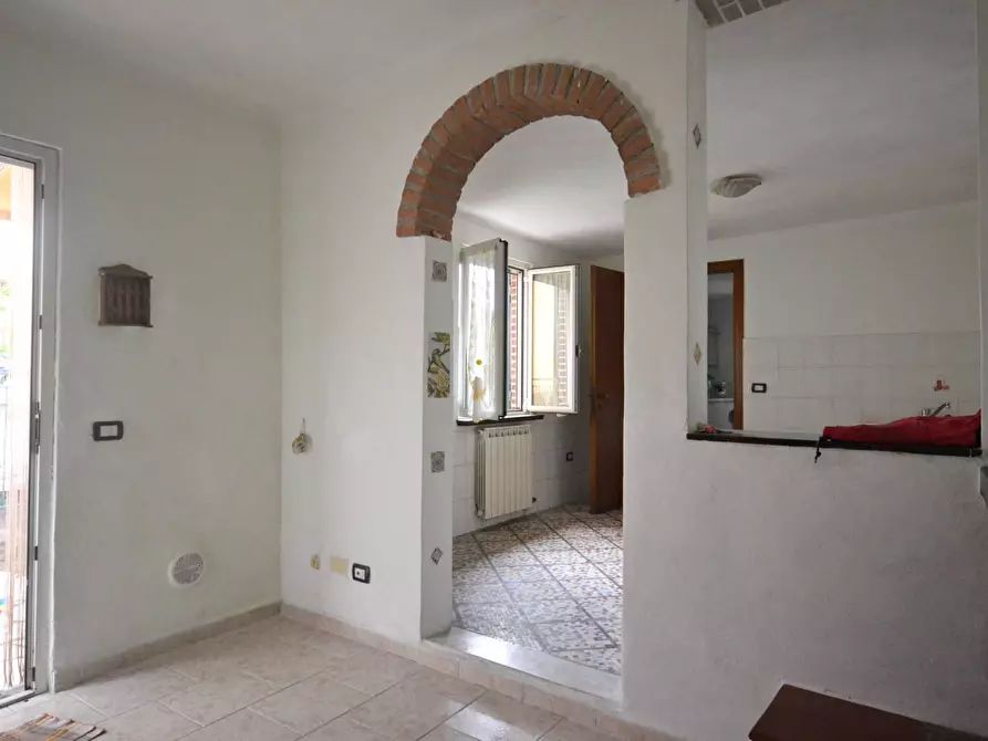 casa indipendente in vendita a Castelnuovo Magra in zona Molicciara