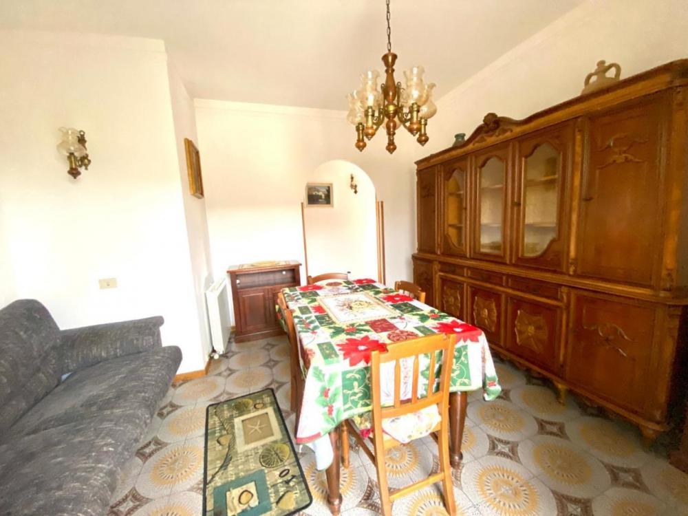 casa indipendente in vendita a Castelnuovo Magra in zona Molicciara