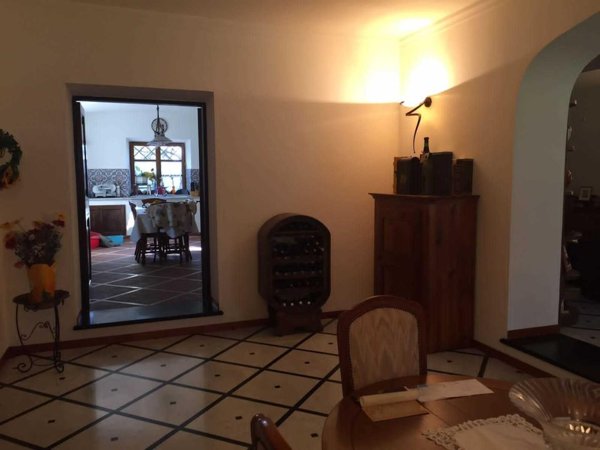 casa indipendente in vendita a Castelnuovo Magra