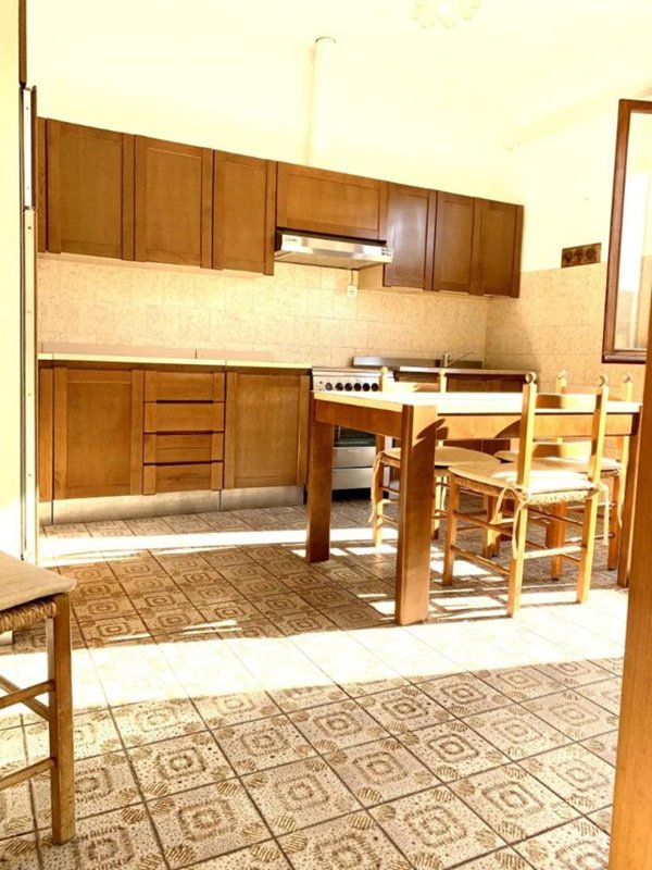 casa indipendente in vendita a Castelnuovo Magra in zona Palvotrisia
