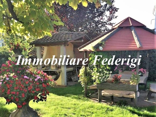 casa indipendente in vendita a Castelnuovo Magra