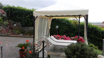 casa indipendente in vendita a Castelnuovo Magra