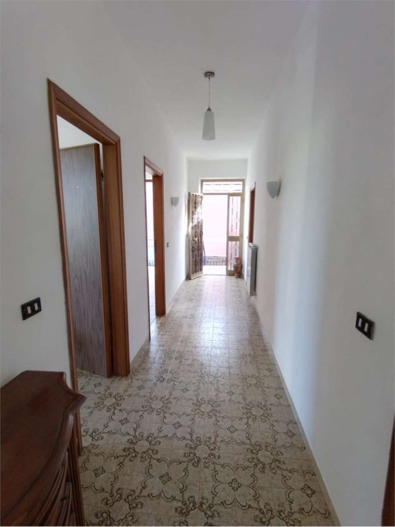 casa indipendente in vendita a Castelnuovo Magra in zona Marciano