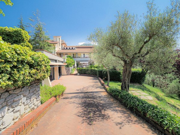 casa indipendente in vendita a Castelnuovo Magra