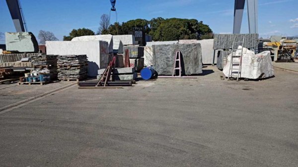 ufficio in vendita a Castelnuovo Magra