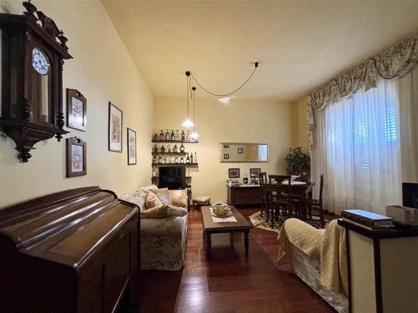 casa indipendente in vendita a Castelnuovo Magra in zona Molicciara