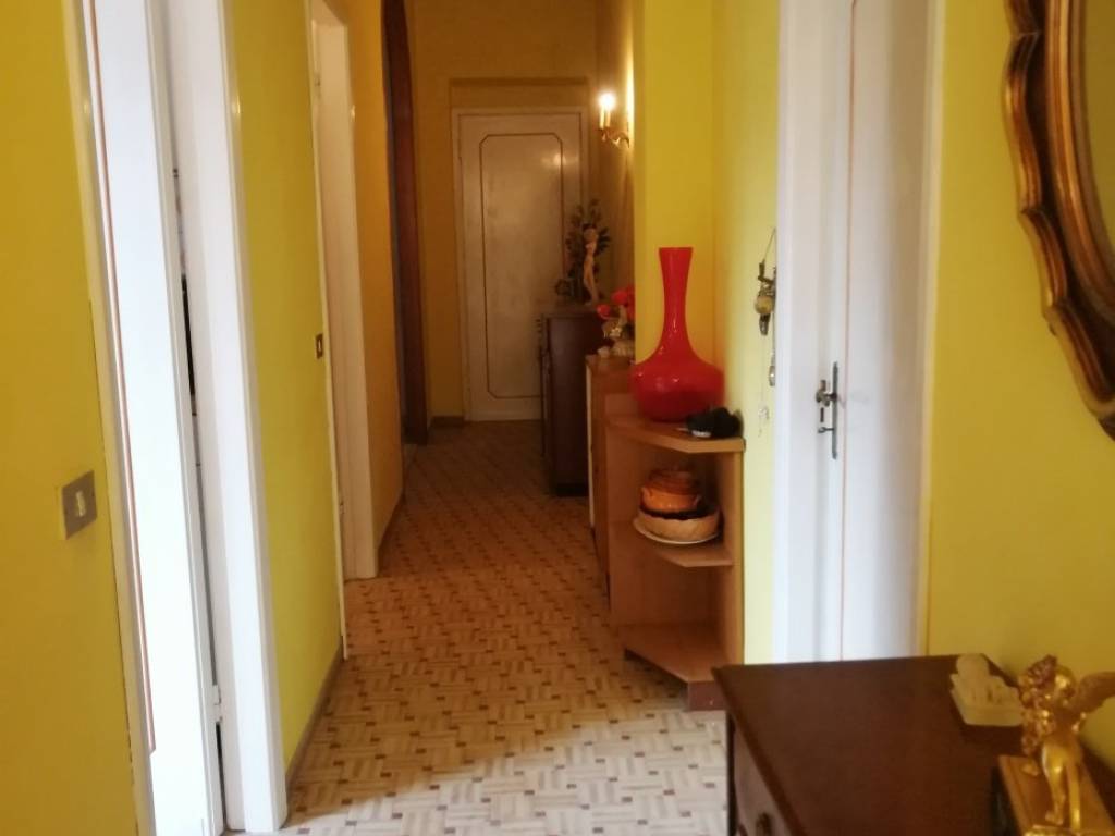 casa indipendente in vendita a Castelnuovo Magra in zona Colombiera