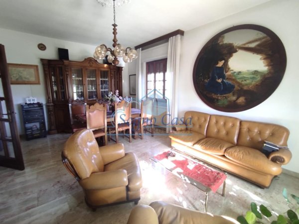 casa indipendente in vendita a Castelnuovo Magra in zona Molicciara