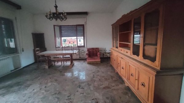 appartamento in vendita a Castelnuovo Magra in zona Palvotrisia