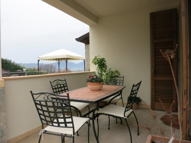 intera palazzina in vendita a Castelnuovo Magra
