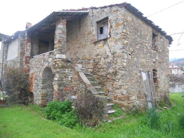 terreno agricolo in vendita a Castelnuovo Magra in zona Palvotrisia