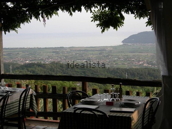 casa indipendente in vendita a Castelnuovo Magra in zona Marciano