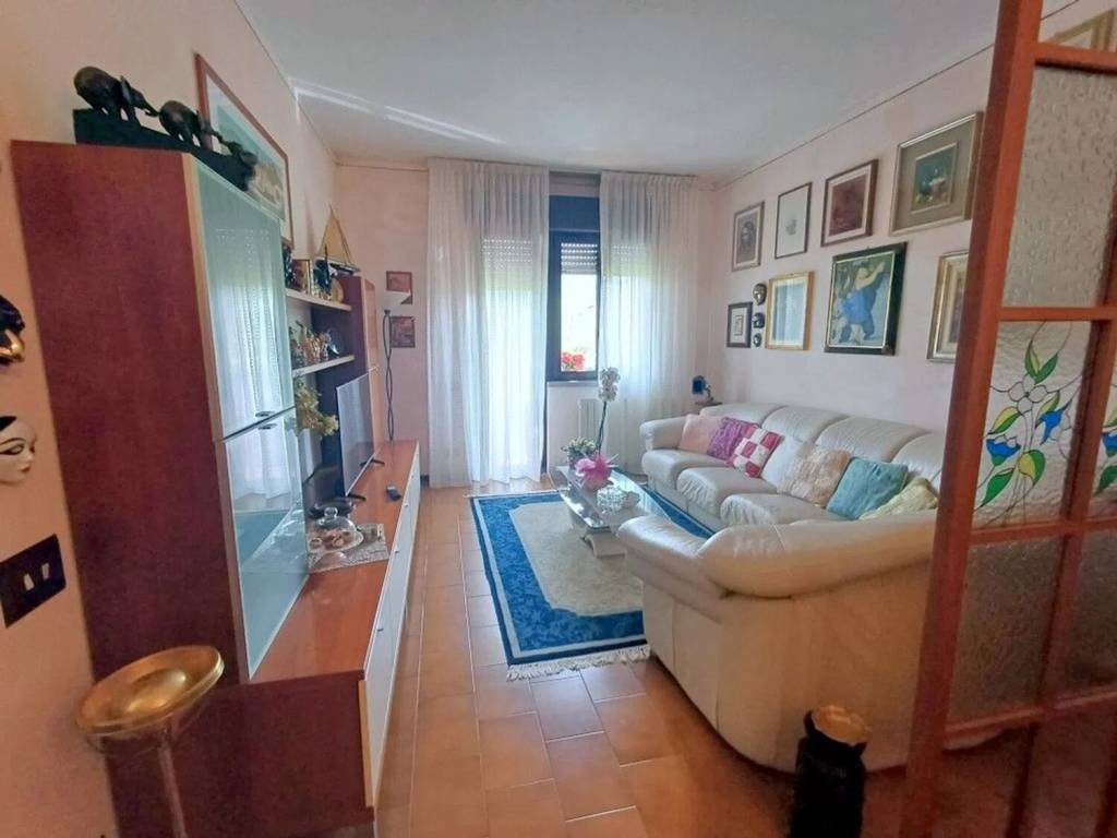 appartamento in vendita a Castelnuovo Magra in zona Molicciara