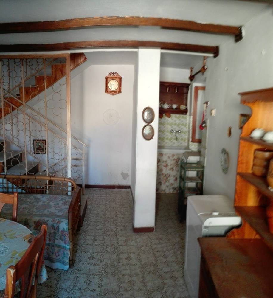 casa indipendente in vendita a Castelnuovo Magra