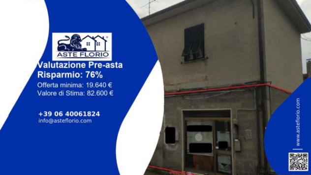 locale commerciale in vendita a Castelnuovo Magra in zona Molicciara