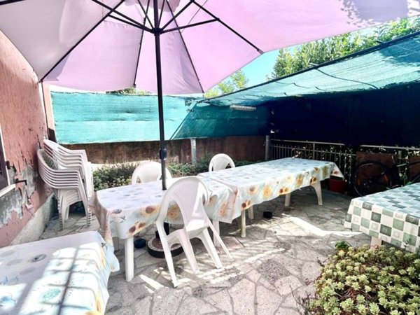 casa indipendente in vendita a Castelnuovo Magra in zona Molicciara