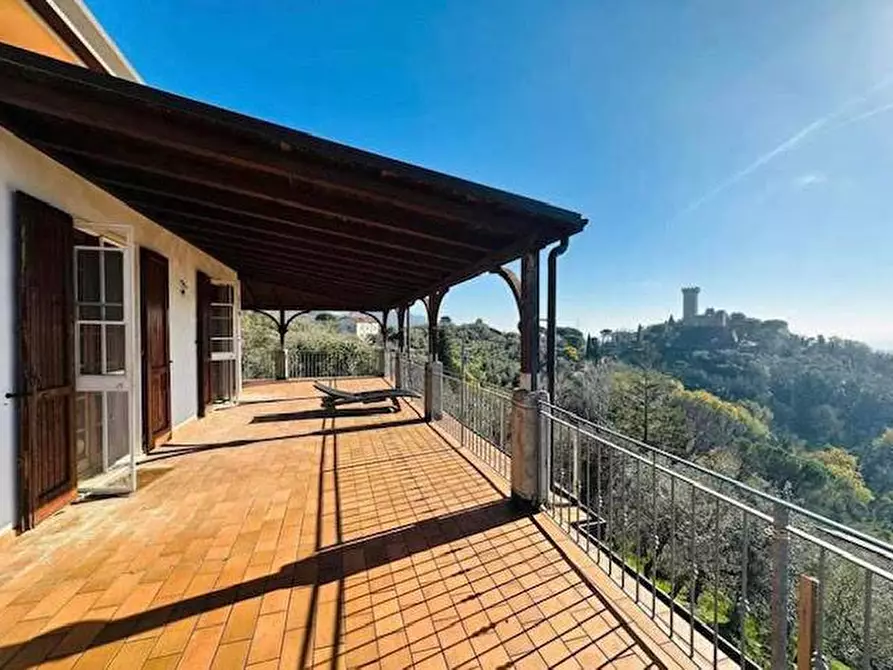 casa indipendente in vendita a Castelnuovo Magra