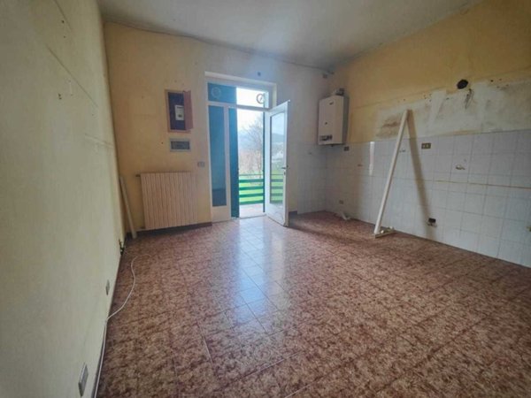 casa semindipendente in vendita a Castelnuovo Magra in zona Molicciara