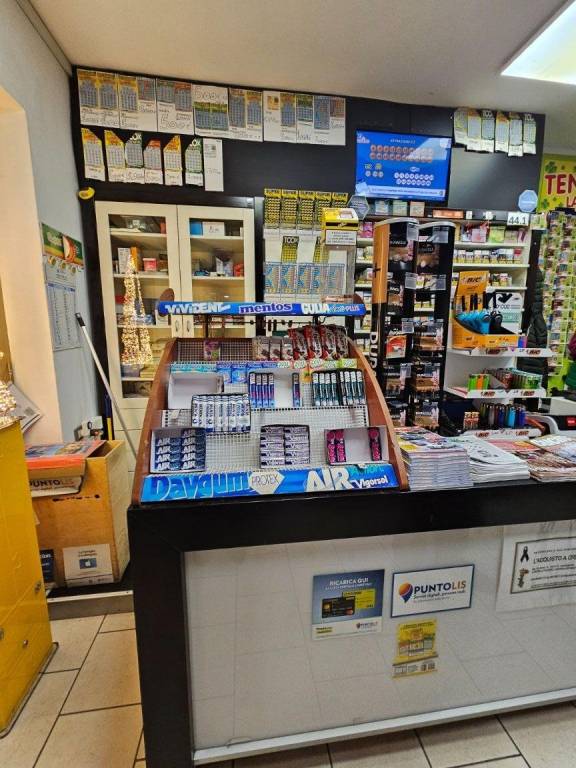 negozio in vendita a Castelnuovo Magra