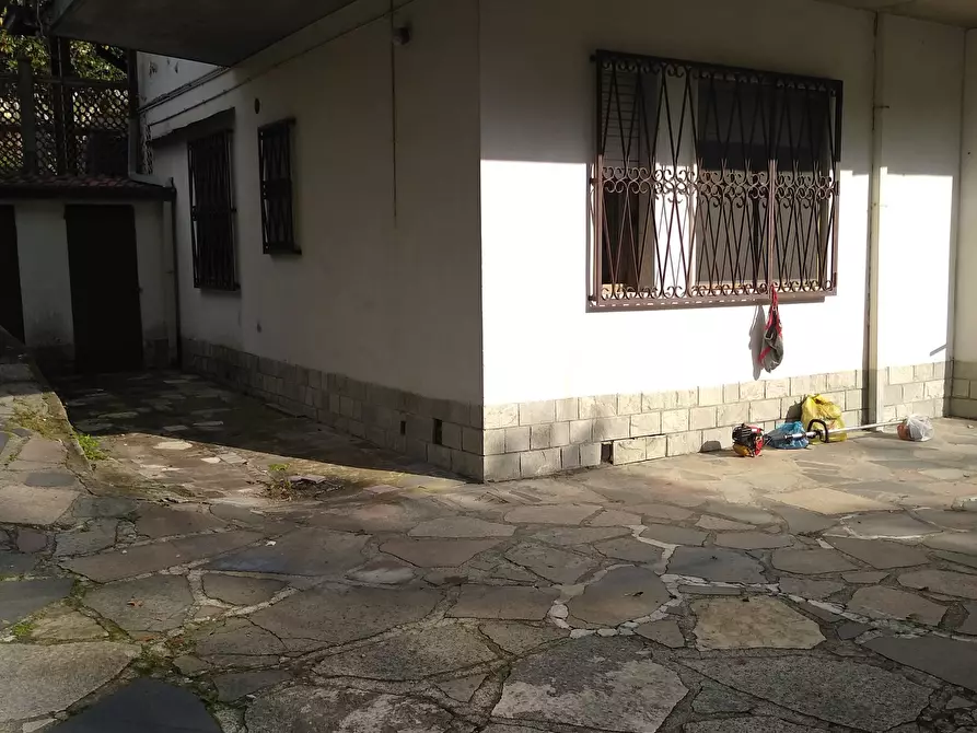 casa indipendente in vendita a Castelnuovo Magra in zona Colombiera