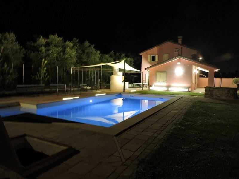casa indipendente in vendita a Castelnuovo Magra