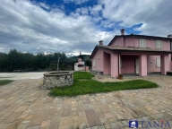 casa indipendente in vendita a Castelnuovo Magra in zona Molicciara