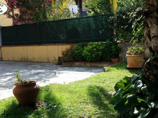 casa indipendente in vendita a Castelnuovo Magra in zona Molicciara