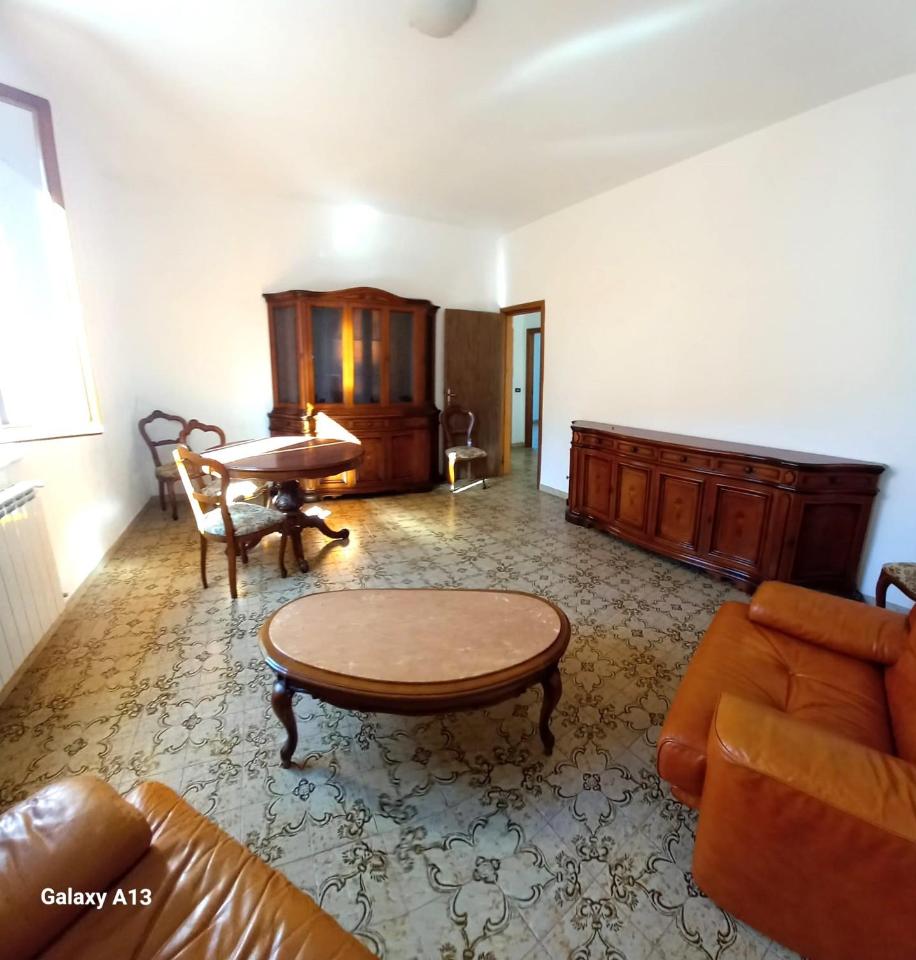 casa indipendente in vendita a Castelnuovo Magra in zona Palvotrisia
