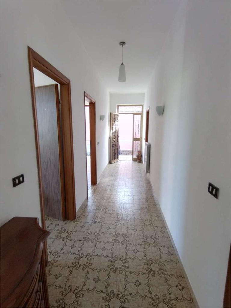 casa indipendente in vendita a Castelnuovo Magra in zona Vallecchia