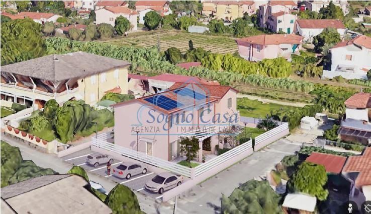 casa indipendente in vendita a Castelnuovo Magra
