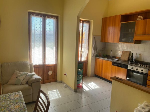 casa indipendente in vendita a Castelnuovo Magra