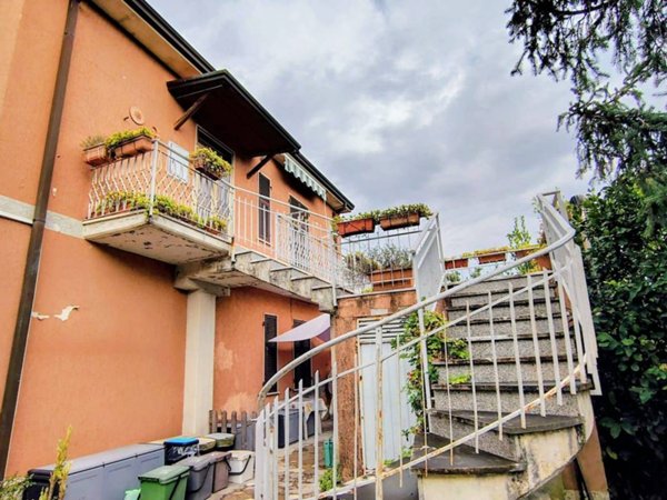 casa indipendente in vendita a Castelnuovo Magra in zona Molicciara