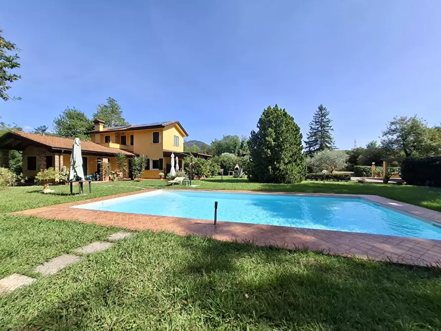 casa indipendente in vendita a Castelnuovo Magra in zona Molicciara