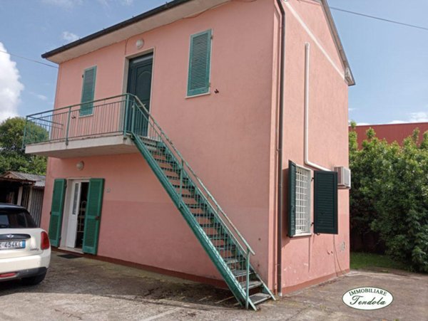 appartamento in vendita a Castelnuovo Magra in zona Molicciara