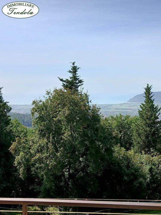 casa indipendente in vendita a Castelnuovo Magra