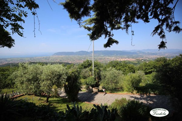 casa indipendente in vendita a Castelnuovo Magra in zona Marciano