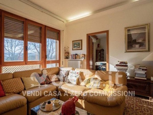 casa indipendente in vendita a Castelnuovo Magra
