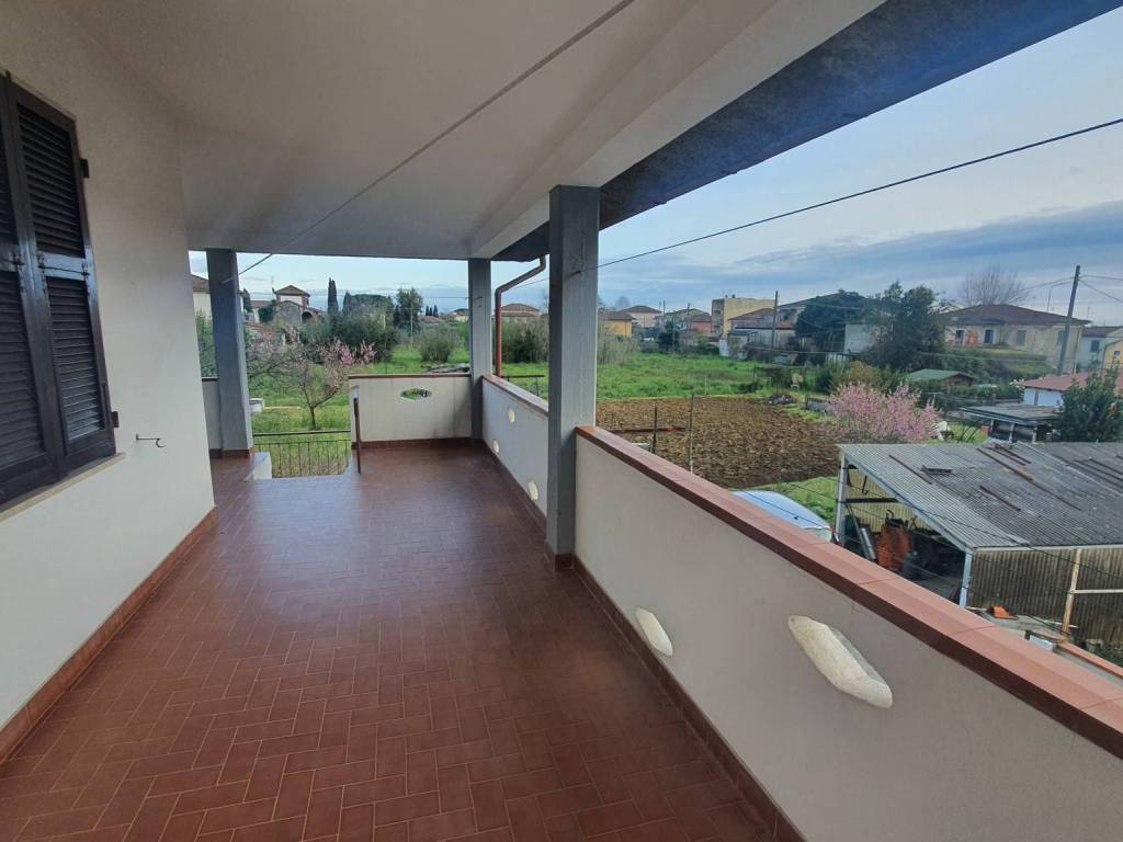casa indipendente in vendita a Castelnuovo Magra in zona Molicciara