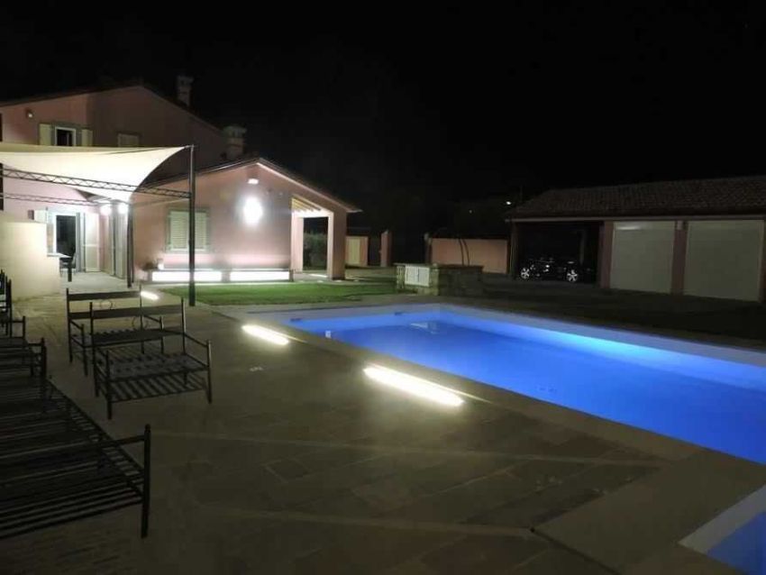 casa semindipendente in vendita a Castelnuovo Magra