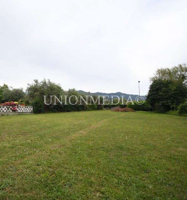 casa indipendente in vendita a Castelnuovo Magra in zona Palvotrisia