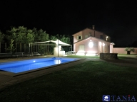 casa indipendente in vendita a Castelnuovo Magra in zona Molicciara