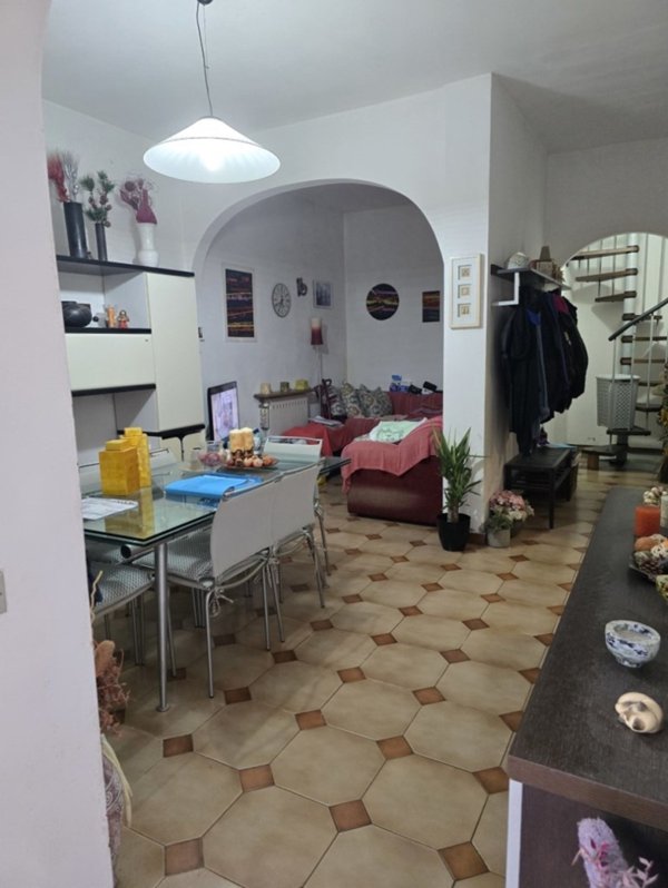 casa indipendente in vendita a Castelnuovo Magra in zona Molicciara