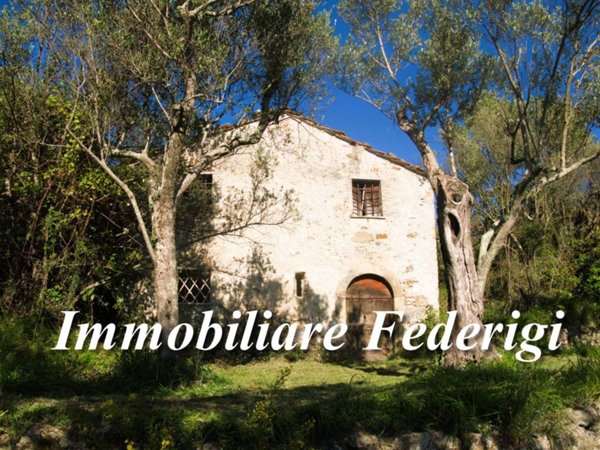 casa indipendente in vendita a Castelnuovo Magra